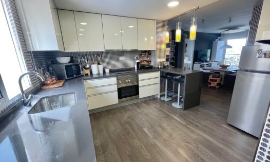 Resale - Apartments -
Orihuela Costa - Aguamarina