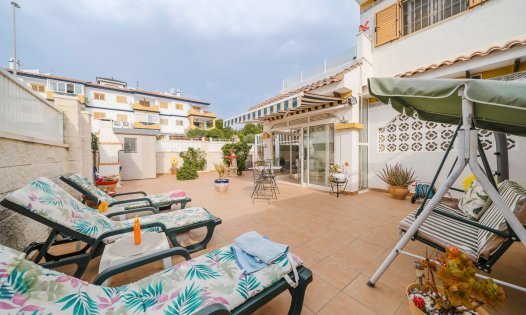 Återförsäljning - Villor -
Pilar de la Horadada - Mil Palmeras