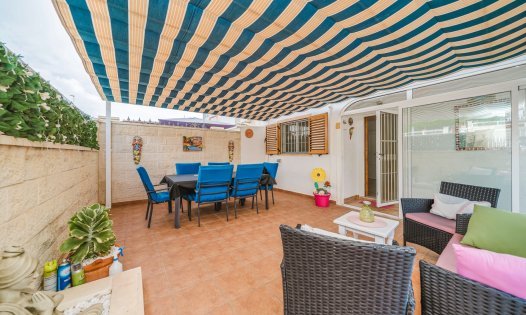 Återförsäljning - Villor -
Pilar de la Horadada - Mil Palmeras