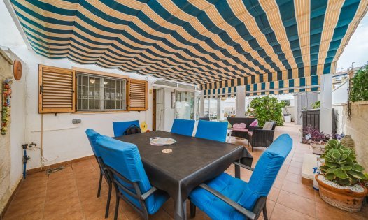 Återförsäljning - Villor -
Pilar de la Horadada - Mil Palmeras