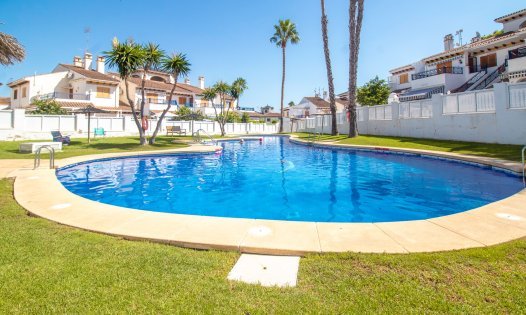 Återförsäljning - Villor -
Pilar de la Horadada - Mil Palmeras