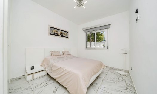 Resale - Villas -
Pilar de la Horadada