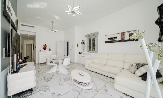 Resale - Villas -
Pilar de la Horadada