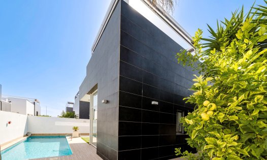 Resale - Villas -
Pilar de la Horadada