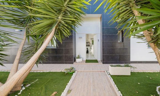 Resale - Villas -
Pilar de la Horadada