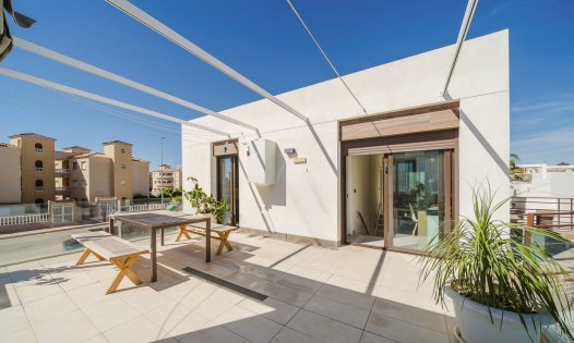 Videresalg - Villaer -
Orihuela Costa - Lomas de Cabo Roig