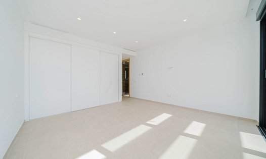 Resale - Luxury Villas -
Calpe