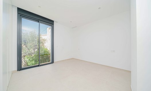 Resale - Luxury Villas -
Calpe