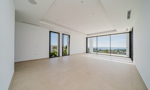 Resale - Luxury Villas -
Calpe