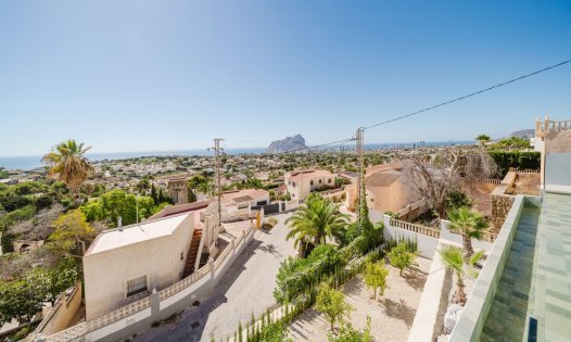 Resale - Luxury Villas -
Calpe