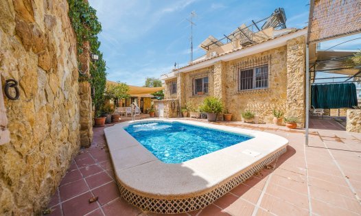 Resale - Villas -
Torrevieja - Los Balcones - Torrevieja