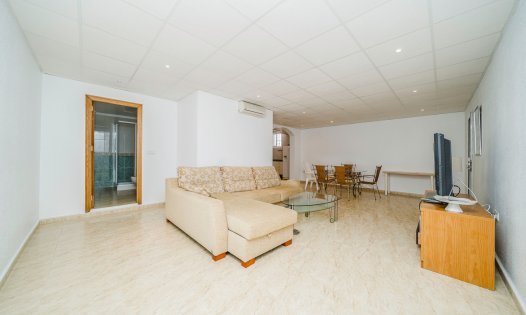 Resale - Villas -
Los Urrutias - EL CARMOLI