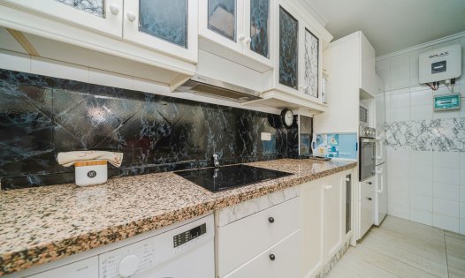 Resale - Villas -
Orihuela Costa - La Regia