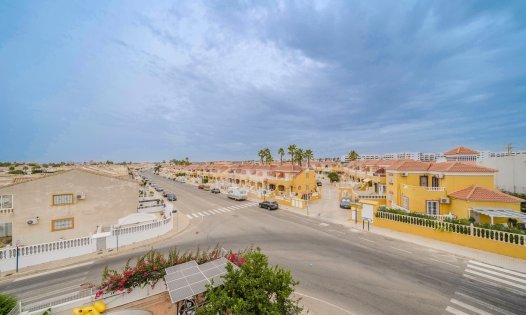 Återförsäljning - Villor -
Orihuela Costa - La Regia