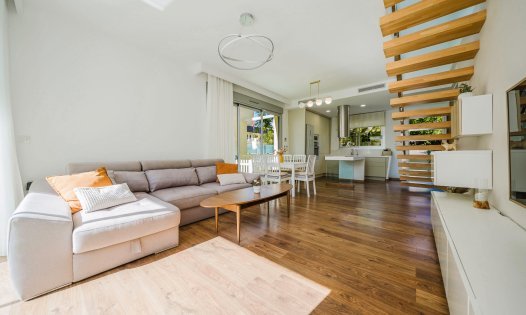 Segunda mano - Villas -
Pilar de la Horadada - Mil Palmeras