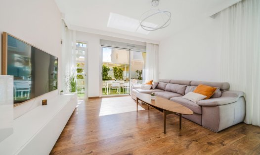 Segunda mano - Villas -
Pilar de la Horadada - Mil Palmeras