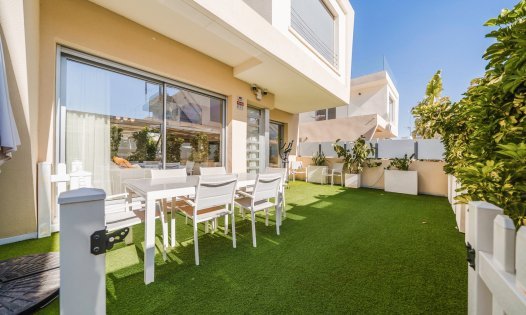 Segunda mano - Villas -
Pilar de la Horadada - Mil Palmeras