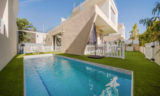 Segunda mano - Villas -
Pilar de la Horadada - Mil Palmeras