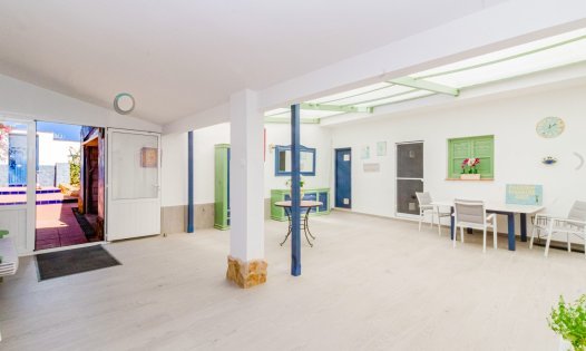 Videresalg - Villaer -
Murcia - GEA Y TRUYOLS