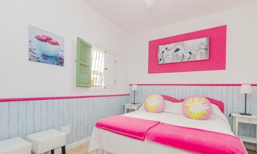 Videresalg - Villaer -
Murcia - GEA Y TRUYOLS