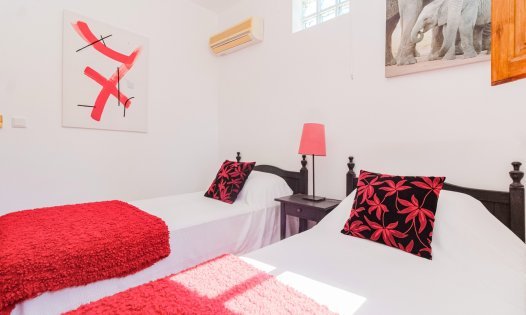 Videresalg - Villaer -
Murcia - GEA Y TRUYOLS