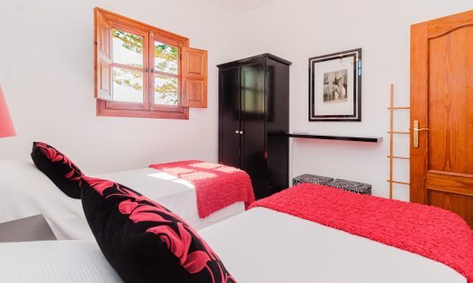 Videresalg - Villaer -
Murcia - GEA Y TRUYOLS