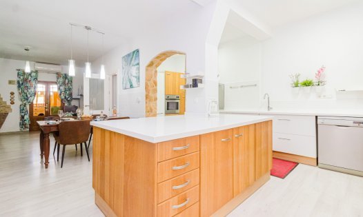 Videresalg - Villaer -
Murcia - GEA Y TRUYOLS