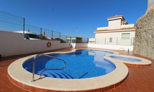 Resale - Villas -
Los Urrutias - EL CARMOLI
