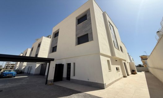 Återförsäljning - Villor -
Guardamar del Segura