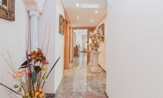 Resale - Commercial premises -
Alcázares, Los