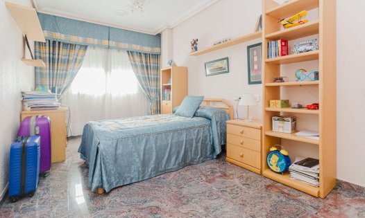 Resale - Commercial premises -
Alcázares, Los