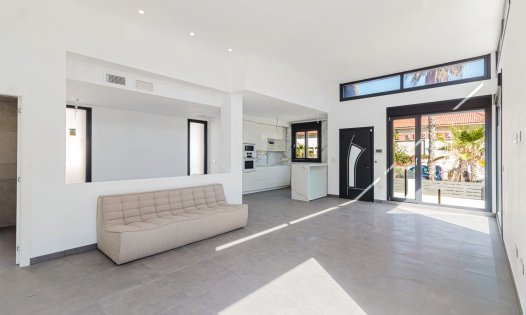 Resale - Villas -
Torrevieja - La Mata - Torrevieja