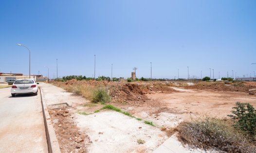 Resale - Plots -
Pilar de la Horadada