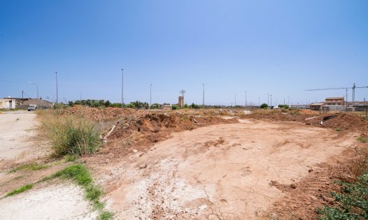 Resale - Plots -
Pilar de la Horadada