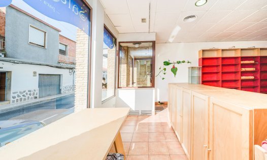 Resale - Commercial premises -
Pilar de la Horadada