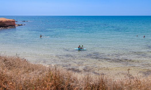 Resale - Commercial premises -
Pilar de la Horadada