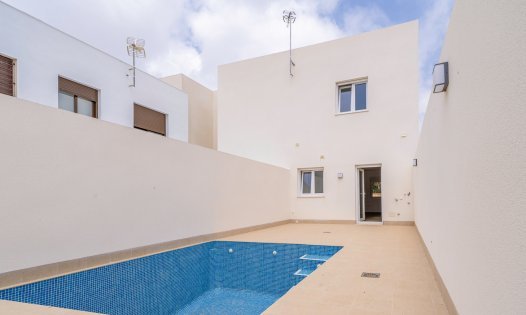 Återförsäljning - Villor -
Pilar de la Horadada