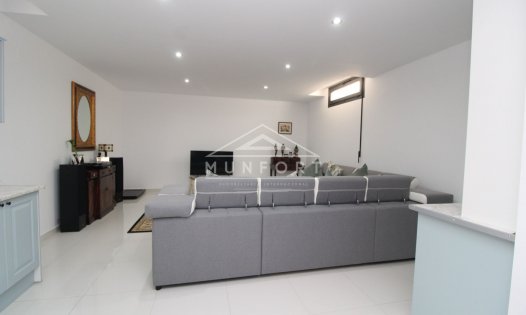 Resale - Villas -
Pilar de la Horadada - Lo Romero Golf