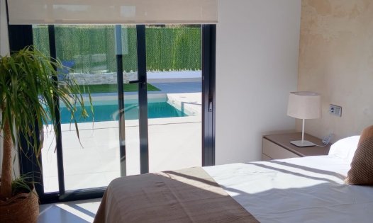 Resale - Villas -
Calasparra