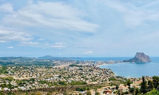 Resale - Luxury Villas -
Calpe