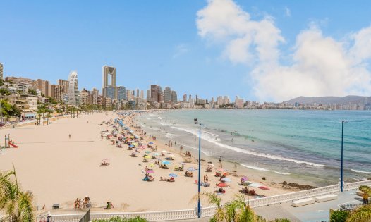 Herverkoop - Rijtjeshuizen -
Benidorm