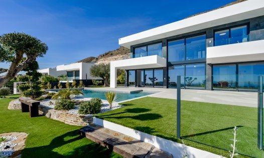 Resale - Luxury Villas -
Finestrat - Sierra Cortina