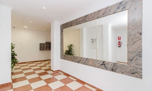 Resale - Apartments -
Torrevieja - Playa del Cura - Torrevieja