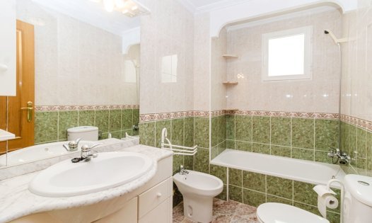 Resale - Apartments -
Torrevieja - Playa del Cura - Torrevieja