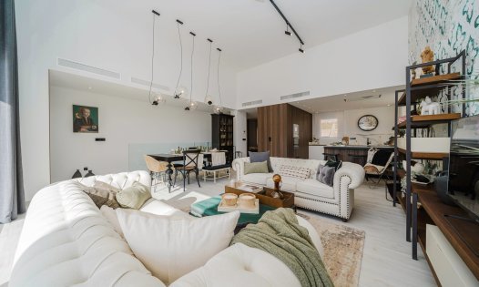 Resale - Villas -
Algorfa