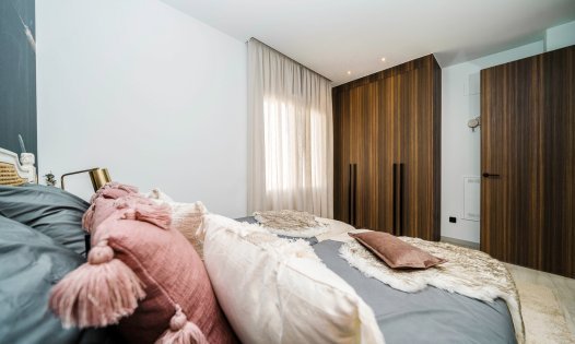 Resale - Villas -
Algorfa