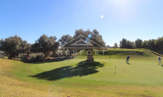 Herverkoop - Rijtjeshuizen -
Algorfa - Club de Golf La Finca