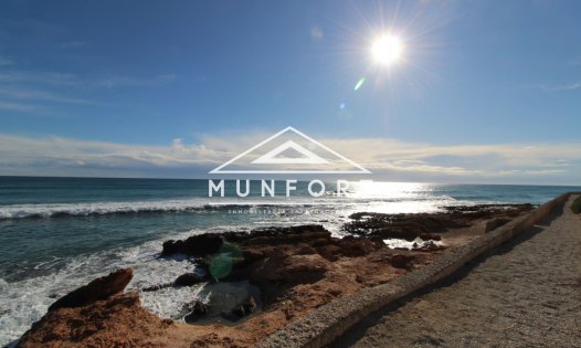 Resale - Luxury Villas -
Orihuela Costa - Lomas de Cabo Roig