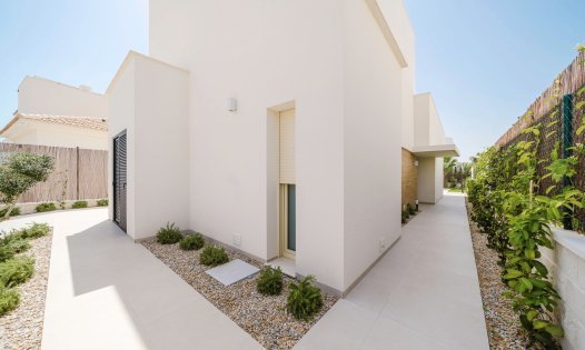 Resale - Villas -
Los Montesinos
