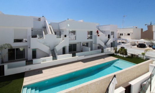 Resale - Terraced Houses -
Pilar de la Horadada